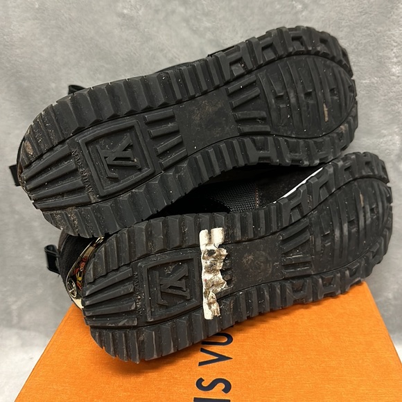 Louis Vuitton Run Away Sneakers Size 38 1/2 - Picture 5 of 8